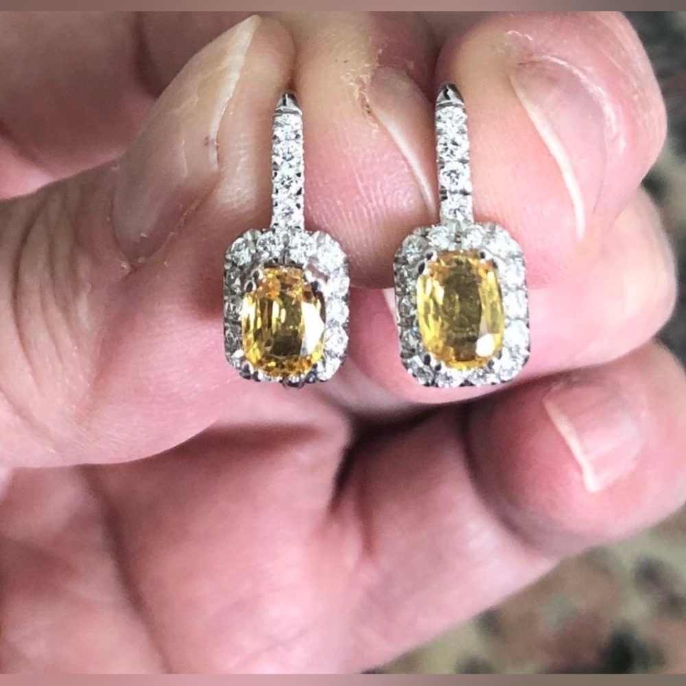 Final ODELIA 18kt gold earrings w/genuine yellow sapphire/diamonds. Hallmarked.